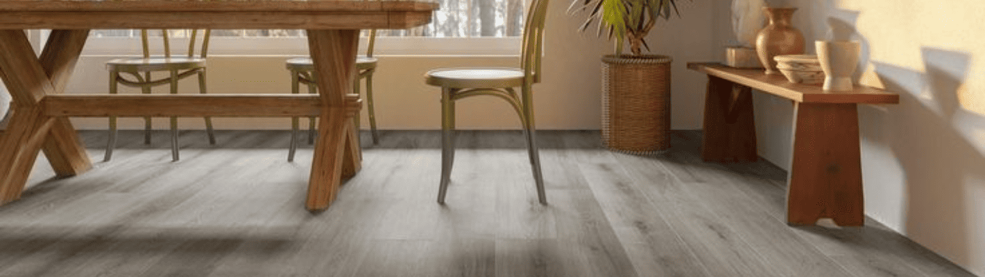 Кварц-винил или плитка: сравнение для кухни и прихожей