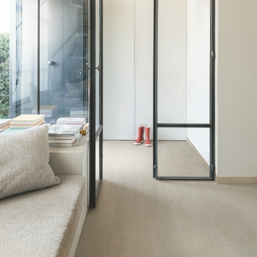 Кварцвиниловая плитка Quick Step Liv SGSPC20312 Сатиновый дуб серо-коричневый